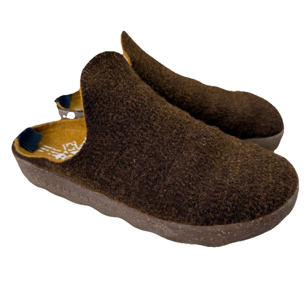 ASPORTUGUESAS Womens US 7.5-8 / EU38 Brown Comfort Shoes Wool Felt Slip Ons